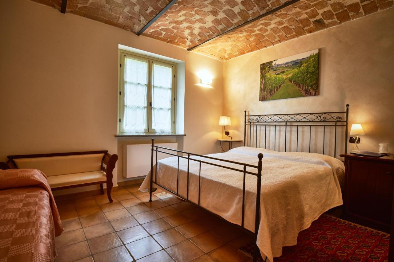 Agriturismo Podere La Piazza Costigliole d'Asti Exterior photo